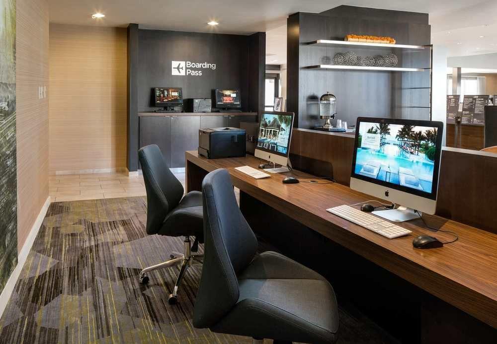 Courtyard By Marriott Phoenix Airport Екстер'єр фото
