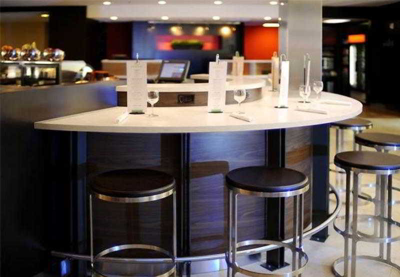 Courtyard By Marriott Phoenix Airport Екстер'єр фото